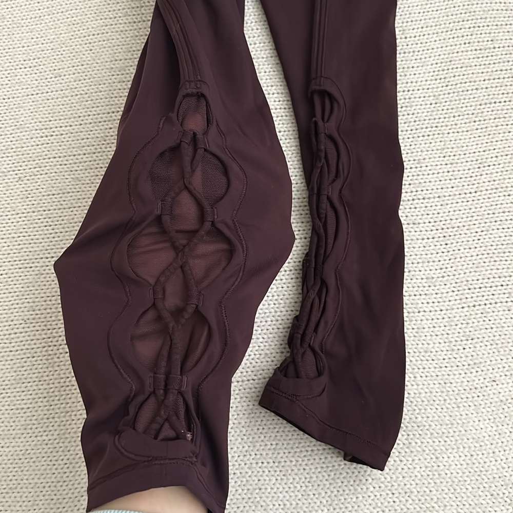 Lululemon Leggings Purple Size 10 - Picture 4 of 5